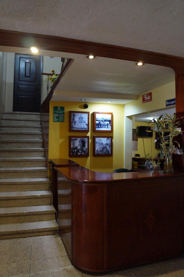 Hostal Pucara Loja Buitenkant foto